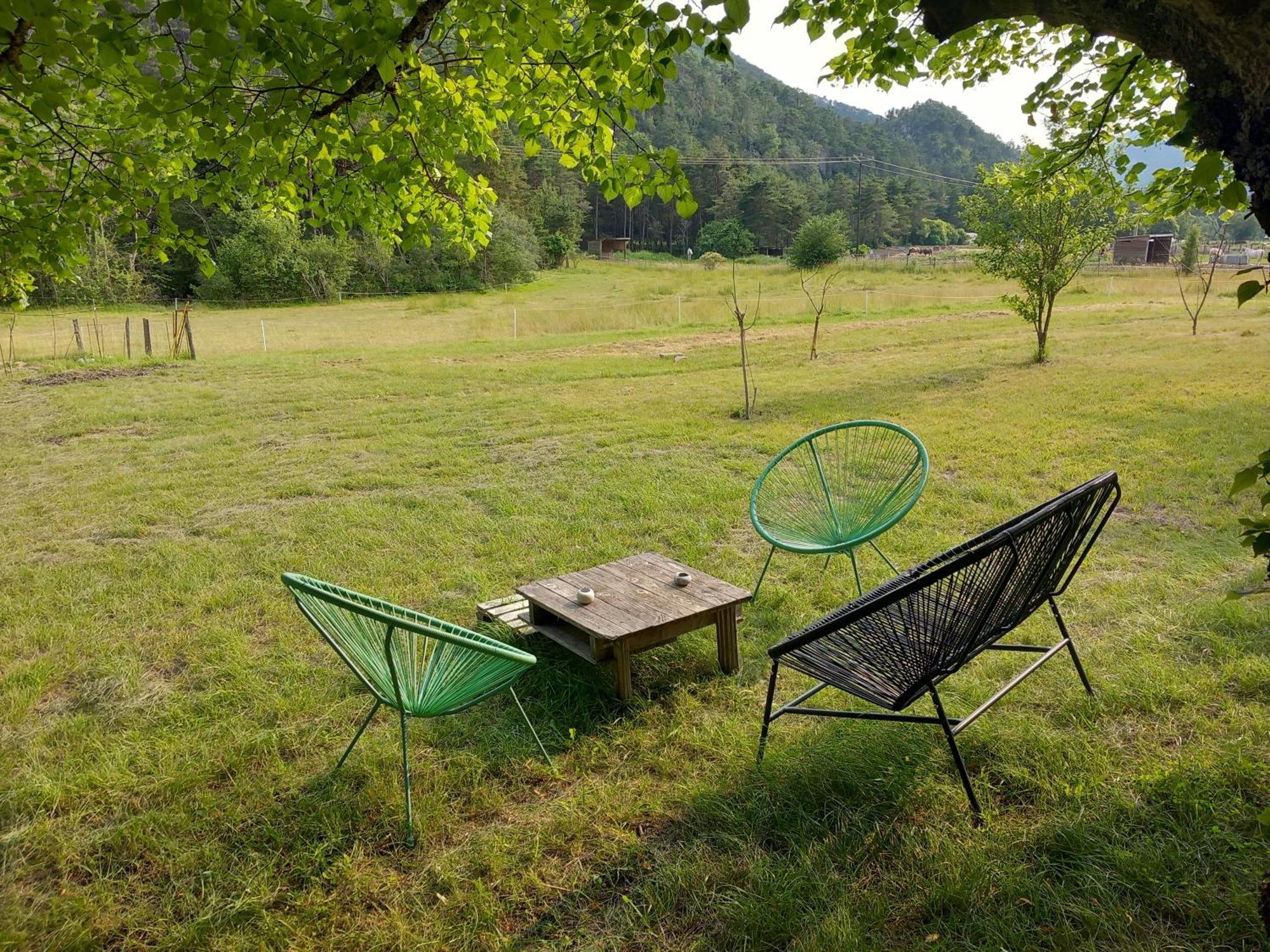 Gite La Mountagna Peyroules Экстерьер фото